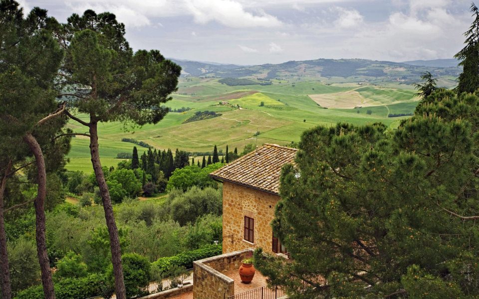 Download Tuscan Countryside 4K 8K HD 2560x1600 Mobile Download wallpaper