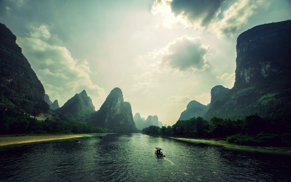 Download Vietnam iPhone Images Backgrounds In 4K 8K Free wallpaper
