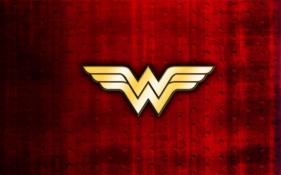 Download Wonder Woman 4K 5K 8K Backgrounds For Desktop And Mobile ...