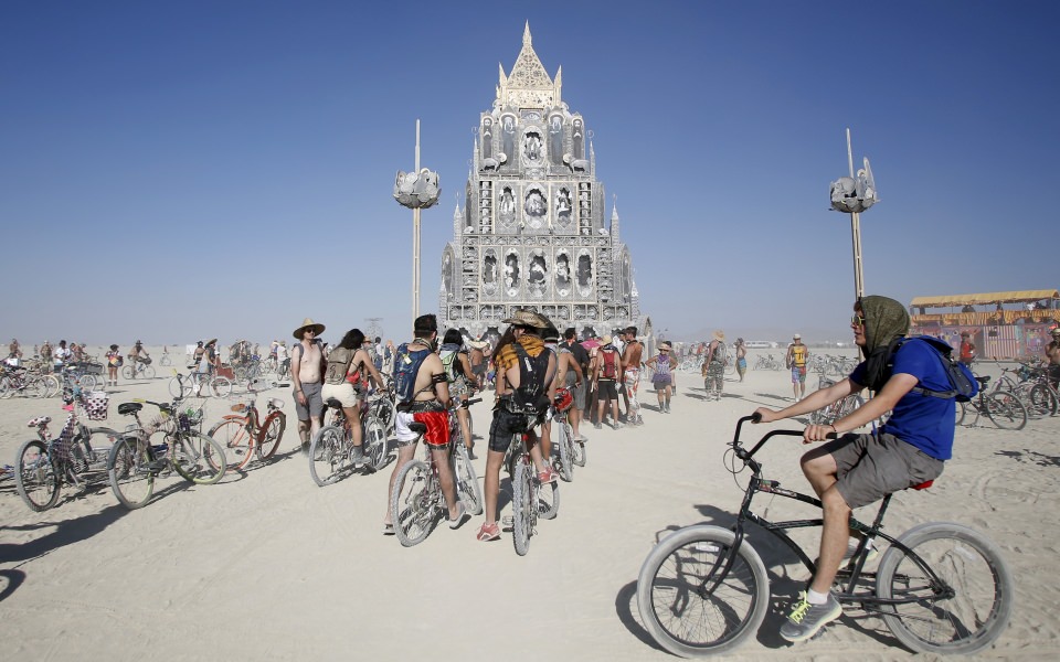 Download Burning Man Live Free HD Pics for Mobile Phones PC wallpaper