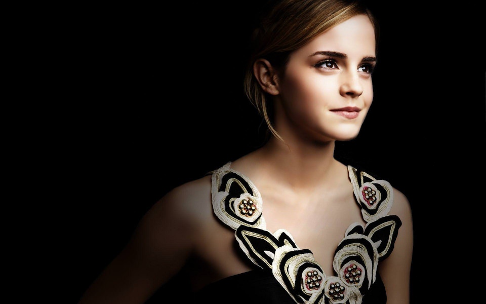 Download Emma Watson 3D Desktop Backgrounds PC & Mac wallpaper