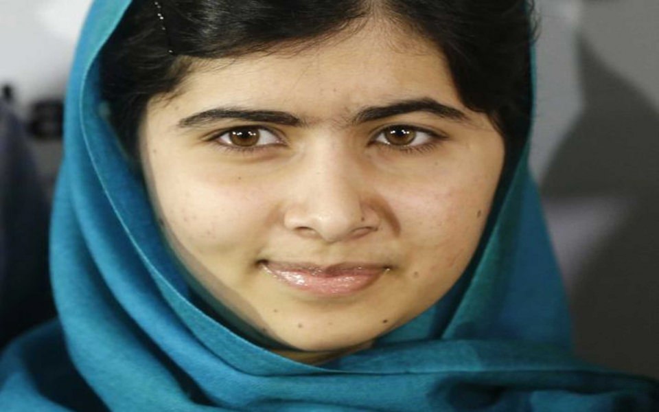 Download Malala Yousafzai Free HD Pics for Mobile Phones PC wallpaper