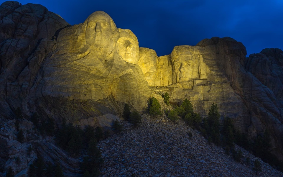 Download Mount Rushmore iPhone 11 Back Wallpaper in 4K 5K wallpaper