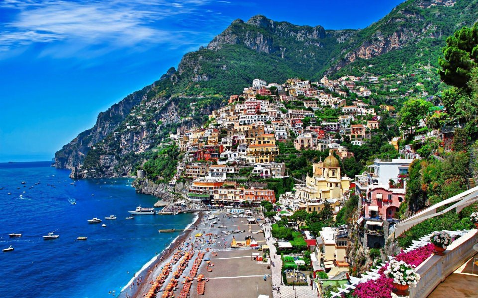 Download Naples 4K Background Pictures In High Quality wallpaper
