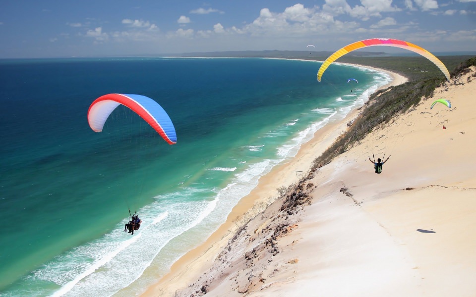 Download Paragliding 4K Background Pictures In High Quality wallpaper