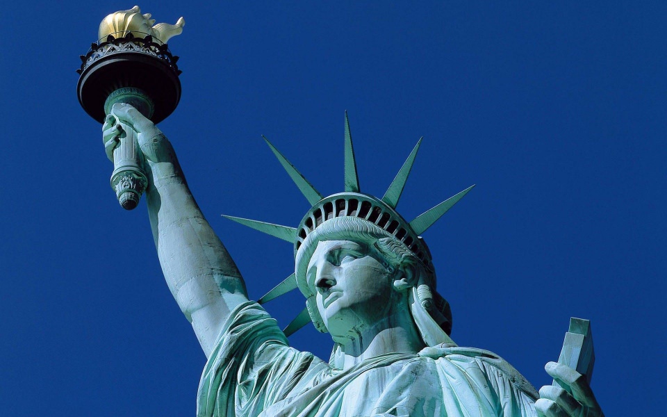 Download Statue Of Liberty Desktop Backgrounds for Windows 10 wallpaper