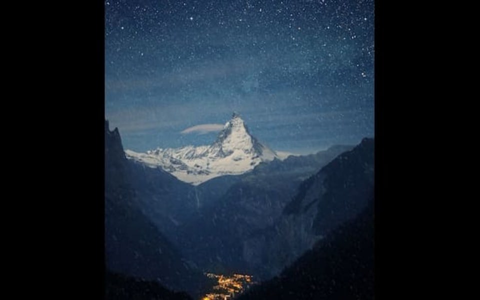 Download Animated Mountains 10K 30k wallpaper