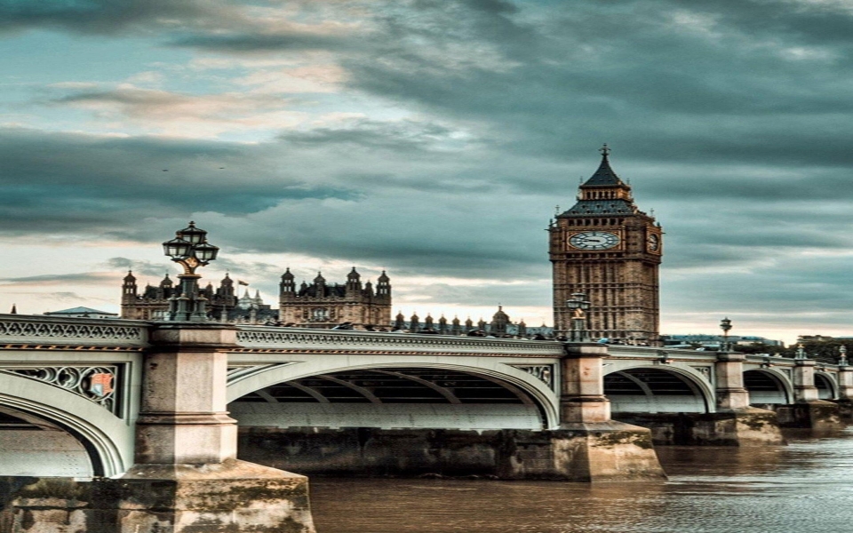 Download London Bridge Wallpapers in 8K wallpaper