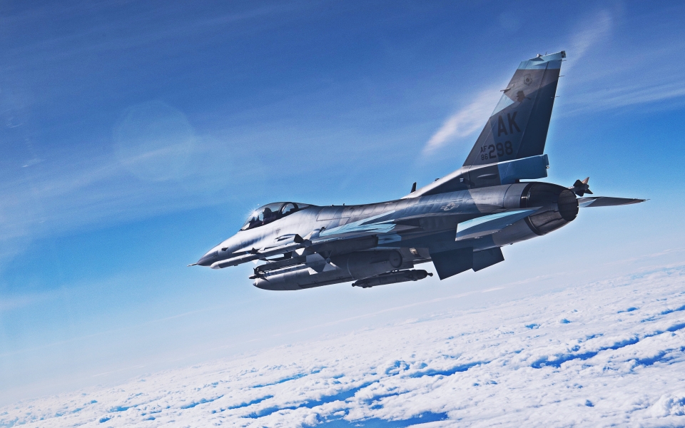 Download General Dynamics F 16 Fighting Falcon HD Wallpaper wallpaper