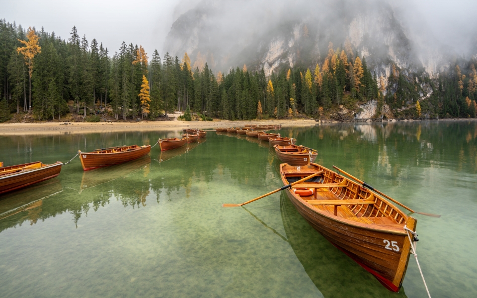 Download Boat on Alpine Lake in Fall HD Wallpaper of Scenic Adventure wallpaper