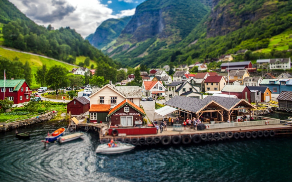 Download Charming Norway Town Summer Serenity Amidst Majestic Mountains HD Wallpaper wallpaper