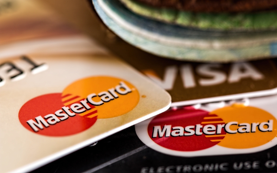 Download Mastercard Finance Close-Up of Credit Cards HD Wallpaper wallpaper