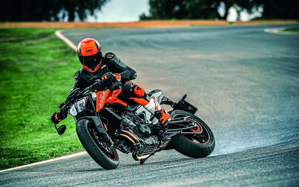 Download KTM 790 Duke Drift HD Wallpaper of Superbike wallpaper