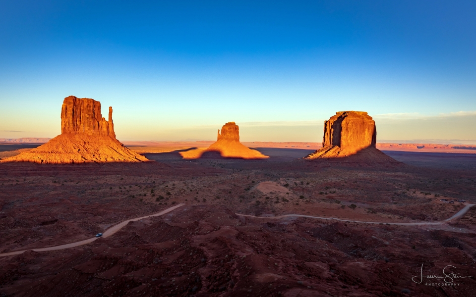 Download Monument Valley Sunset Majestic Nature Photography HD Wallpaper wallpaper