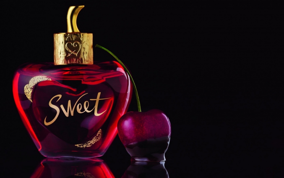 Download Lolita Lempicka Red Perfume Sweet and Sensual HD Wallpaper wallpaper