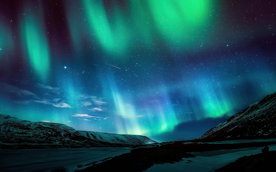 Download Aurora Borealis Northern Lights Captivating Nature HD Wallpaper wallpaper