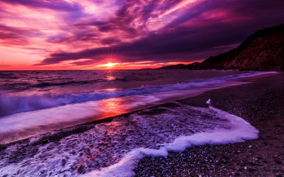 Download Beautiful Ocean Waves at Sunrise HD Wallpaper wallpaper