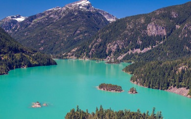 Emerald Lake Mountains