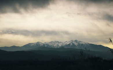 Grey Mountain View