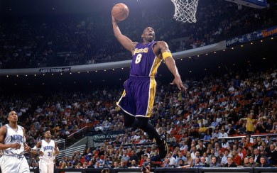 Kobe Bryant Lakers Dunk
