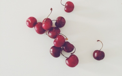 Minimal Red Cherries