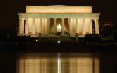 Abraham Lincoln Memorial At Night