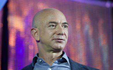 Amazons Jeff Bezos Star Trek Alien