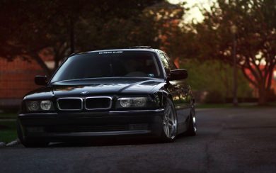 BMW 7 Series E38 Black 2021