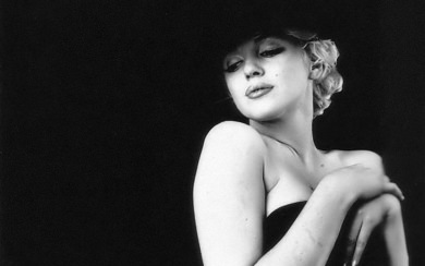Marilyn Monroe In Black And White 4K iPhone Wallpapers
