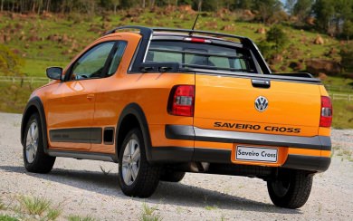 Volkswagen Saveiro Orange 4K iPhone