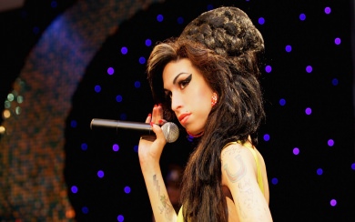 Amy Winehouse 2020 Wallpaper