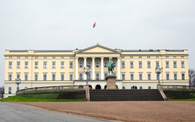 The Royal Palace in Oslo 4K 2020