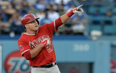 2048x1280px Mike Trout 4K iPhone HD