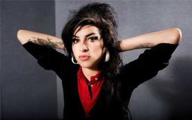 Amy Winehouse HD 4K Widescreen Photos For iPhone iPads Tablets Mobile