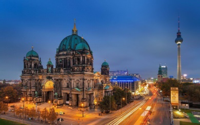 Berlin Phone HD 4K Android Mobile