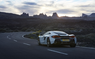 McLaren 570GT Ultra HD 5K iPhone PC Free Images Pictures Download