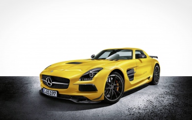 Mercedes Benz HD 4k Yellow 2021 Model