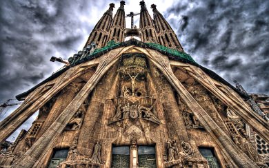Sagrada Familia Wallpaper HD 4K