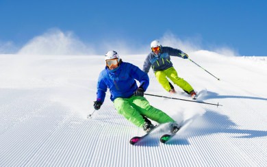 Skiing 4K HD