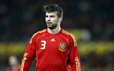 Gerard Pique HD 4K Wallpapers For Apple Watch iPhone