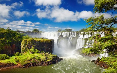 Iguazu Falls 4K 8K 2560x1440 Free Ultra HD Pictures Backgrounds Images
