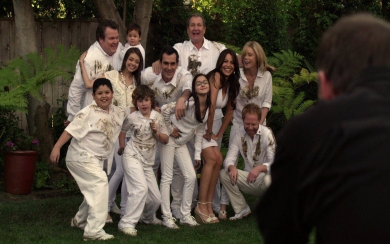 Modern Family New Photos Pictures Backgrounds