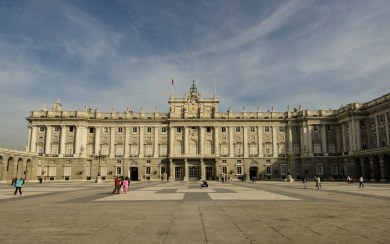 Royal Palace Of Madrid Wallpaper New Photos Pictures Backgrounds