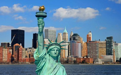 Statue Of Liberty WhatsApp DP Background For Phones