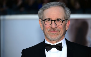 Steven Spielberg 4k For iPhone 11 MackBook Laptops