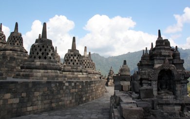 Toko Borobudur 4K UHD