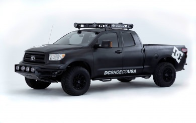 Toyota Tundra Off Road 1930x1200 HD Free Download For Mobile Phones
