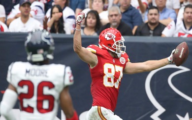Travis Kelce Iphone Free To Download In 4K