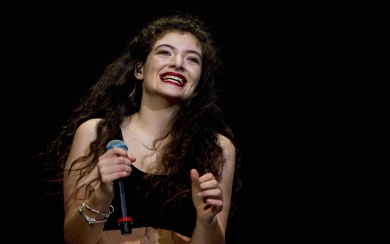 Lorde Live Free HD Pics for Mobile Phones PC