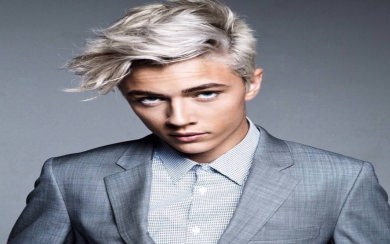 Lucky Blue Smith Free HD Pics for Mobile Phones PC